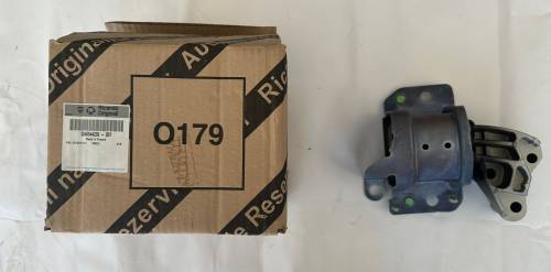 46844209 ORİJİNAL MOTOR TAKOZU LANCIA YPSILON